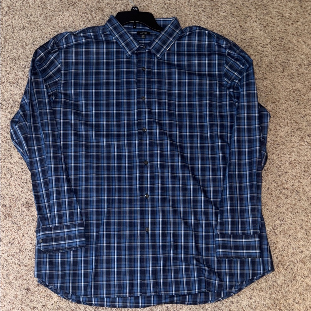 Apt. 9 Men's Navy and Black Plaid Button Down Shirt